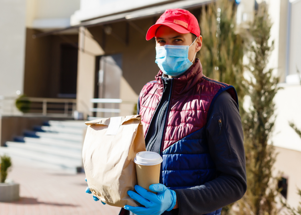 30 ways to support your neighbors this holiday season